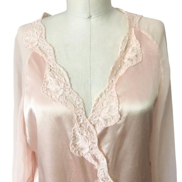Vintage VALENTINO Peach Satin Lace Negligee Robe - Picture 3 of 17